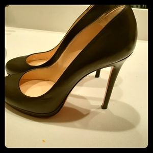Christian Louboutin size 40